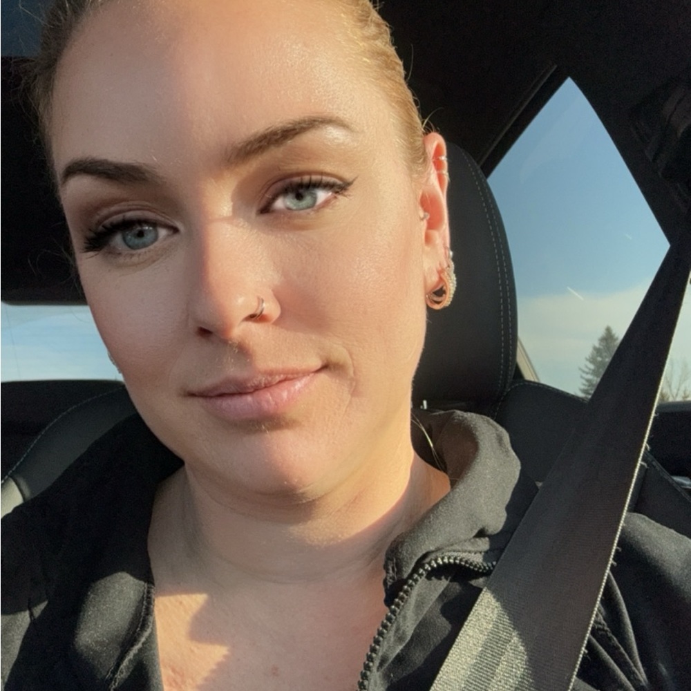 Meet your Posher, Jessica